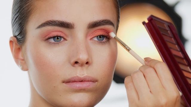 Тренд: монохромний макіяж. Як його зробити? 💗 смотреть онлайн