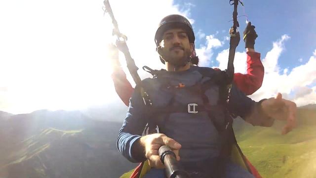 043101 gudauri paragliding полет гудаури skyatlantida com بالمظلات، جورجيا بالمظلات gudauriparagli смотреть онлайн