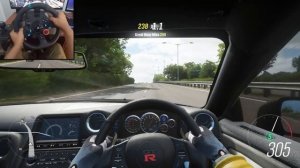 Nissan GT-R R35. Гонки по городу