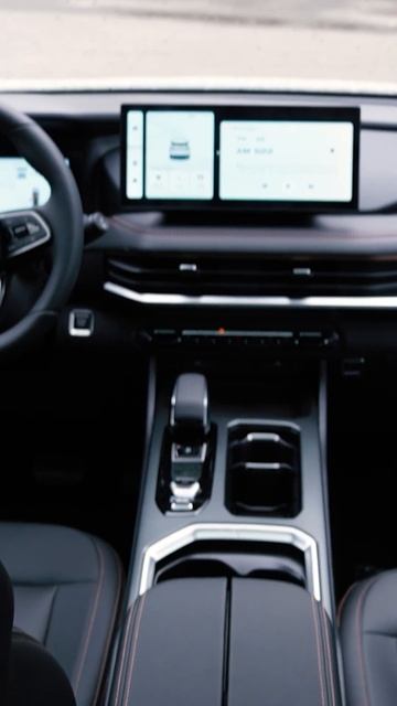 Начинка Geely Okavango #shortsvideo #shorts смотреть онлайн