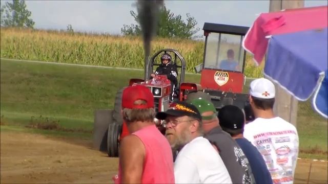 9,500lb 466 Hot Farm Tractors in Prarieburg, IA 8/31/2013 смотреть онлайн