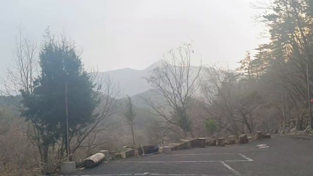 ПРОГУЛКА в горах ЮЖНОЙ КОРЕИ в поисках БУДДИЙСКОГО ХРАМА..... смотреть онлайн