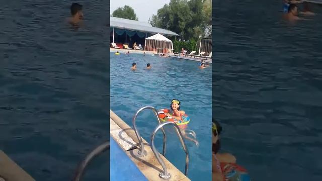 Бассейн смотреть онлайн