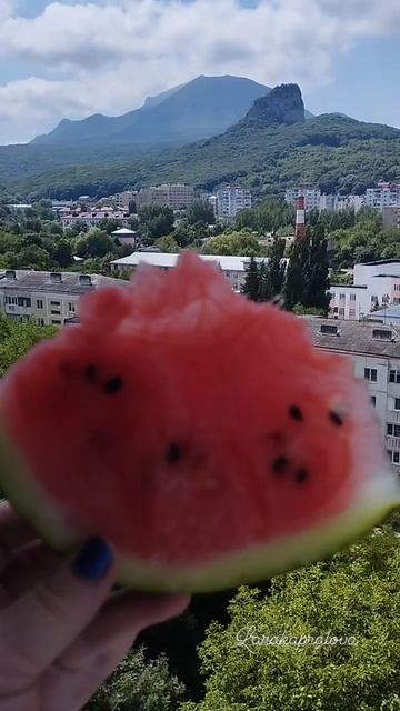 Август, господа! 🍉🌏🎨 #love #art #visual #кмв #larakapralova #world #железноводск #горы #бештау смотреть онлайн