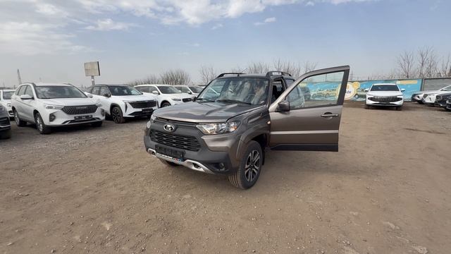 САМАЯ ГЛАМУРНАЯ НИВА ТРЕВЕЛ! МАКСИМАЛЬНОЕ ОСНАЩЕНИЕ! Сколько стоит такая новая LADA NIVA TRAVEL LUXE смотреть онлайн