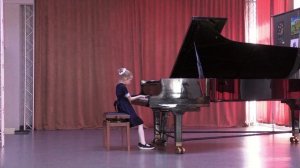 Мошнина Ксения,7 лет
И.С. Бах «Менуэт»
С.Майкапар «Маленький командир»