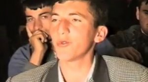 Молодой Гаджилав на пандуре