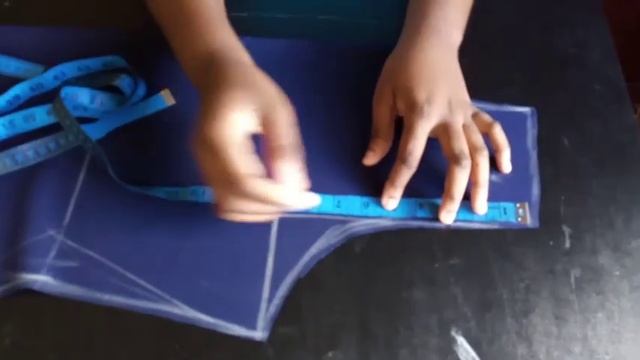 How to make a shift dress with ankara patches. Simple shift dress tutorial. Easy work dress tutoria смотреть онлайн