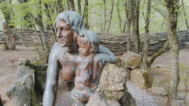 23 апреля 2025 г. Поляна сказок #ялта #ялта2025 #полянасказок