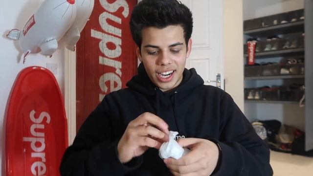 I QUIT BEING A HYPEBEAST ! Giving away Supreme Box Logo ! смотреть онлайн