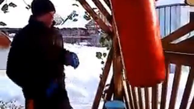 синие перчатки