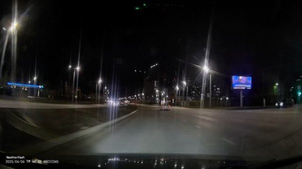 Видеорегистратор Neoline Flash 2K Wi-Fi