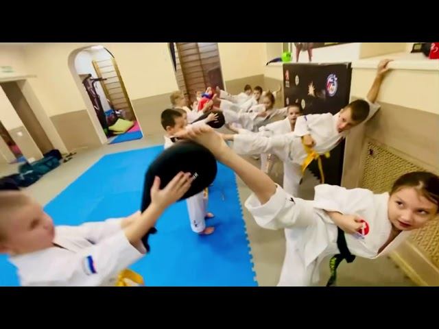 Отрабатываем технику ног смотреть онлайн