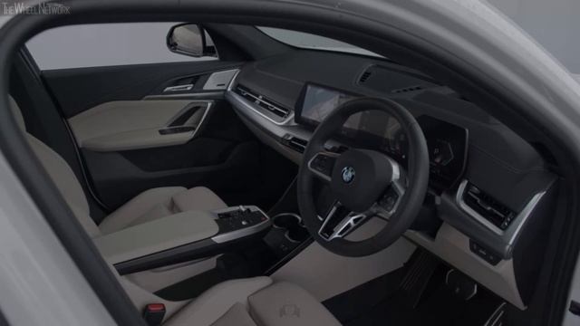 2024 BMW X2 xDrive20i | Alpine White | Driving, Interior, Exterior (Australia) смотреть онлайн