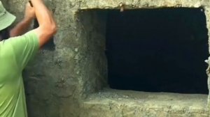 сделал землянку с бассейном