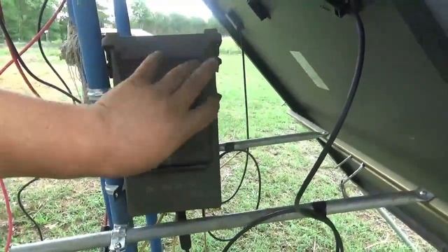 Walkthrough Off Grid Living Homesteading Solar Water System storage tank 24V DC well pump pressure смотреть онлайн