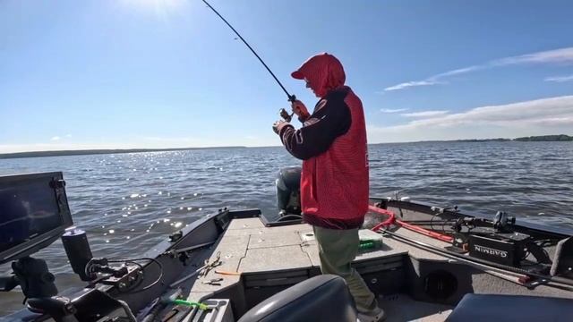 Рыбалка на горьковском водохранилище. Горе море. Skill Catch. смотреть онлайн
