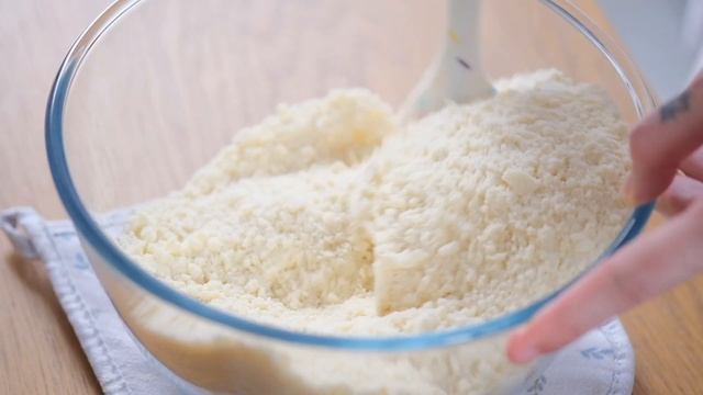Можно готовить с любыми ягодами! Клубничный насыпной пирог | простой летний десерт