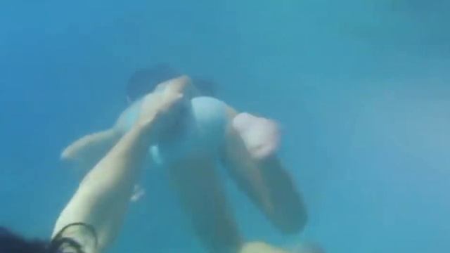 Random Girl Drowning Scene #1 смотреть онлайн
