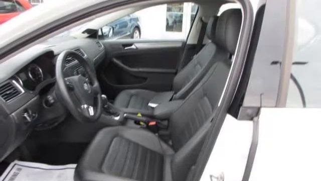 2013 Volkswagen Jetta SEL w/ Nav #8898P смотреть онлайн