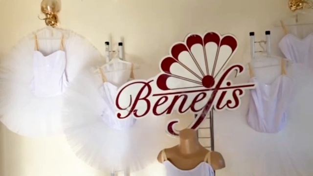 Профессиональный базовый балетный костюм с лёгким декором -T0014