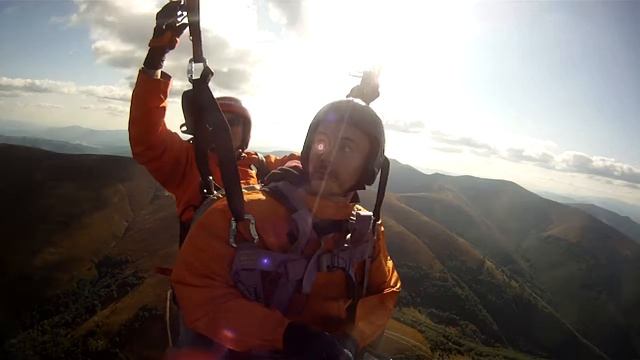 Тандемный полет на параплане с горы Гемба, Боржава, Карпаты, Пилипец, Украина, 29.08.2017. GOPR4284