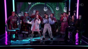 "Бурановские бабушки" спели "Сигма Бой" в эфире Первого канала.