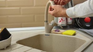 Как заменить рассеиватель на кухонном смесителе.