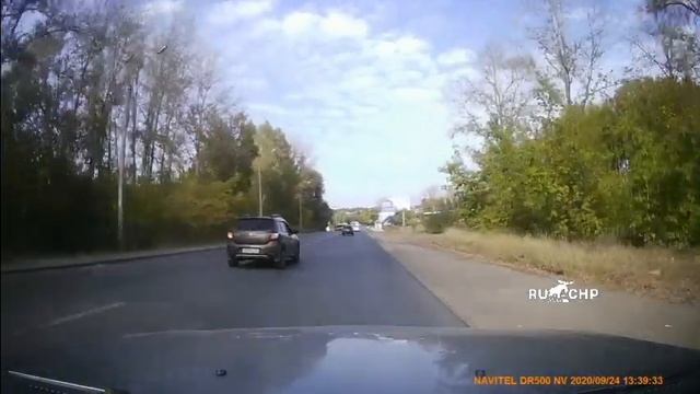 Как водитель приоры напал с топором