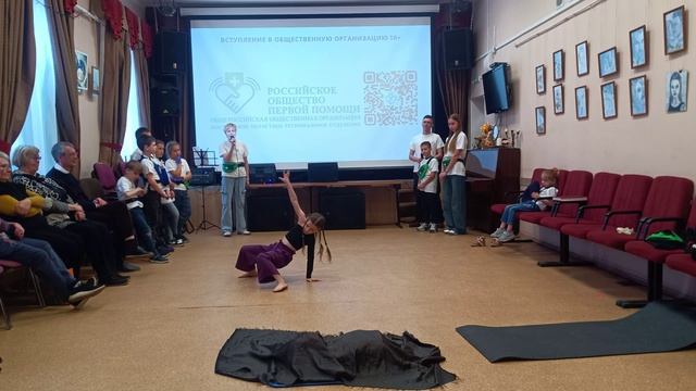 Вокально-танцевально-спасательный номер "Гореть звездой" (СДК Левково, 26.04.2025) смотреть онлайн