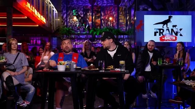 Я с Вами ✊🏻😂много нас таких? #баста #вопросребром#харламов #сургут