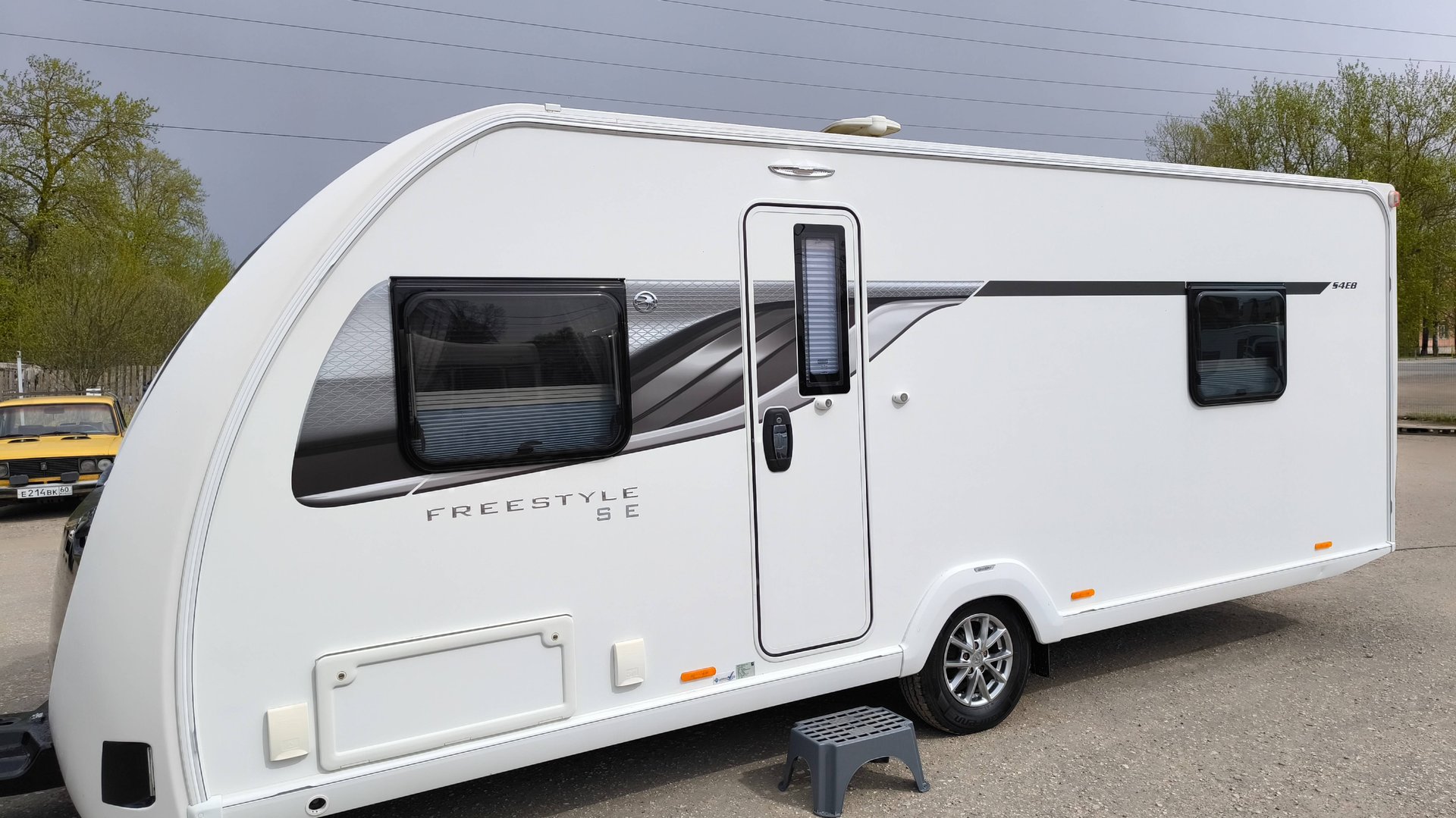 Люксовый автодом,караван,дом на колёсах Swift Freestyle 2019 года на 4 места смотреть онлайн