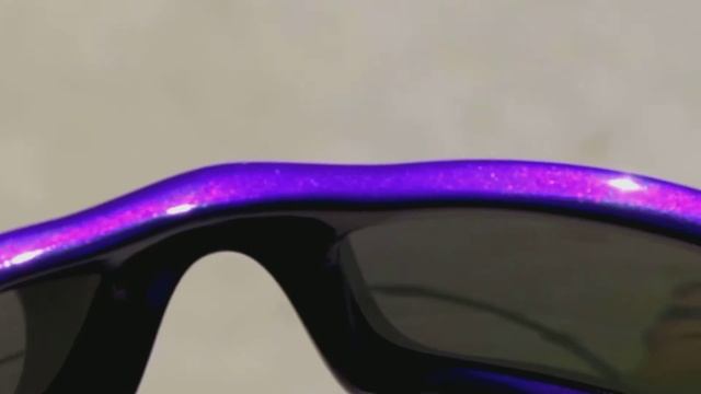 Oakley Custom Lightning Bolt Fuel Cell смотреть онлайн