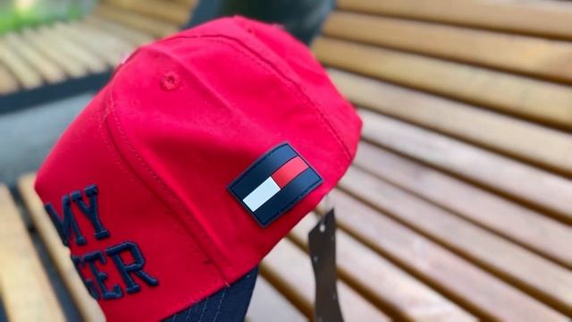 Бейсболка Tommy Hilfiger смотреть онлайн