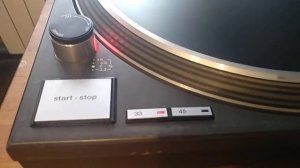 Technics SL 1210 mk2 первый аппарат.
