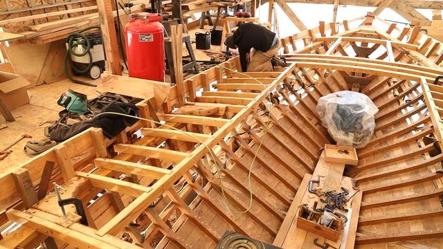 White Oak Rootstock Knees - Episode 141 - Acorn to Arabella: Journey of a Wooden Boat смотреть онлайн