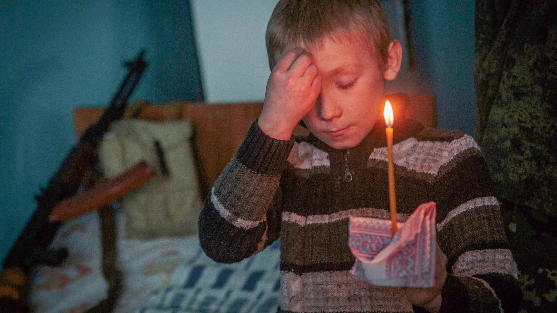 Ежовые рукавицы. Что нужно делать с бандеровцами смотреть онлайн
