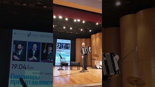 Бах. Чакона . Исполняет Олжас Нурланов . Фотографии и видео Баталовой Елены . смотреть онлайн