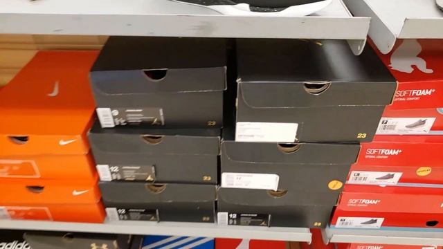 Hunting For Steals at Marshalls & Ross! смотреть онлайн