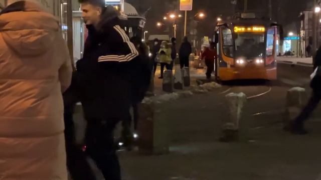 видео о перформансе