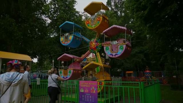 Парк аттракционов "Кроха" в Измайловском парке смотреть онлайн