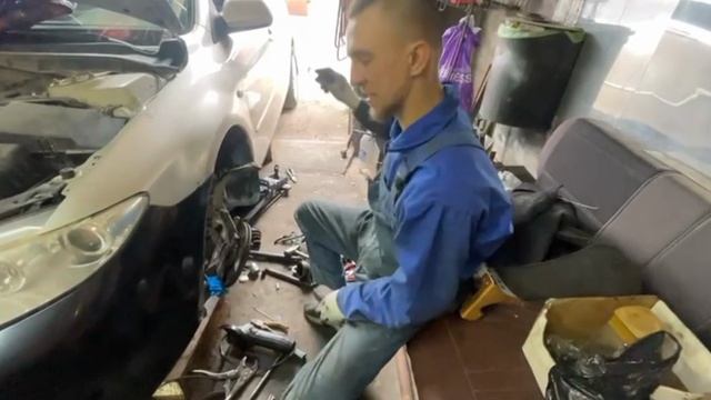 замена левого внешнего ШРУСа Mazda Gg лифтбэк