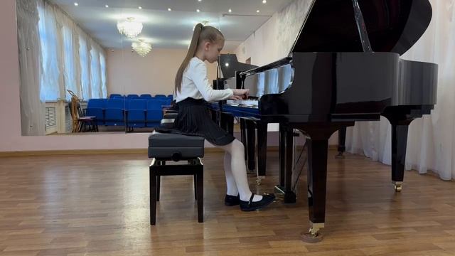 Кемерово, ЦДШИ, Козлова Алиса 3 кл., 9 лет - И. С. Бах Менуэт B-dur (из Нотной тетради А. М. Бах) смотреть онлайн