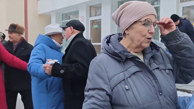 27.01.24г..."Тихо падает Снег"... Игорь Воронцов... звучит на танцполе в Гомеле... смотреть онлайн