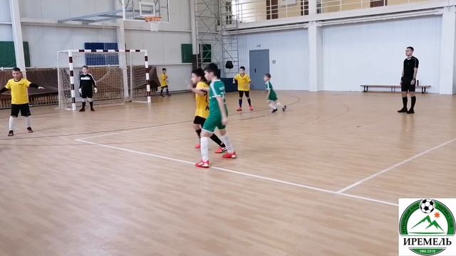 Иремель - СШ17-2. 28.11.2021 ЮМФЛ