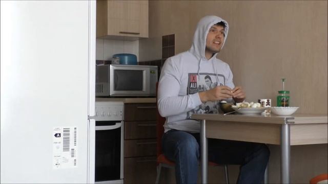 Кирилл Кириллов учит песню I Took a Pill in Ibiza Mike Posner смотреть онлайн