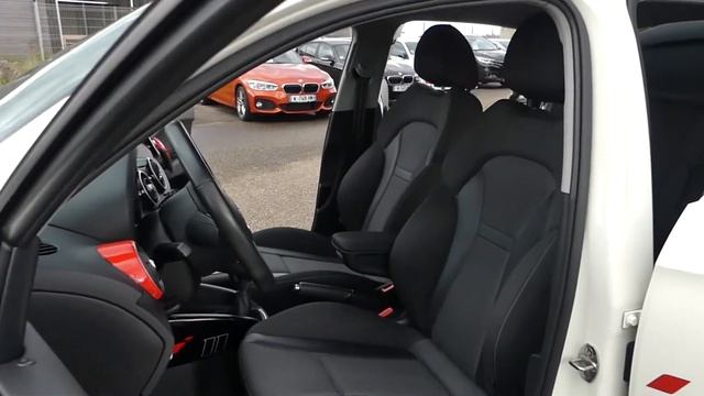 Audi A1 Sportback 1.6 TDI 105 AMBITION Ref.1027 смотреть онлайн