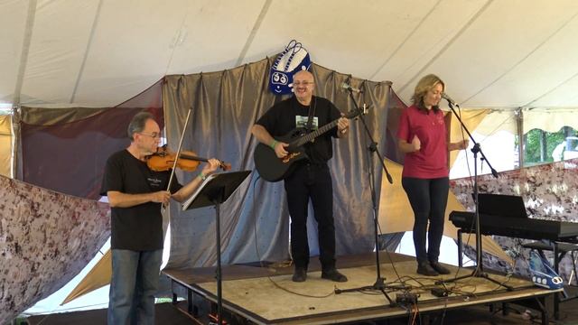 Утро воскресенья  - театр песни Мерхавим  - видео 1