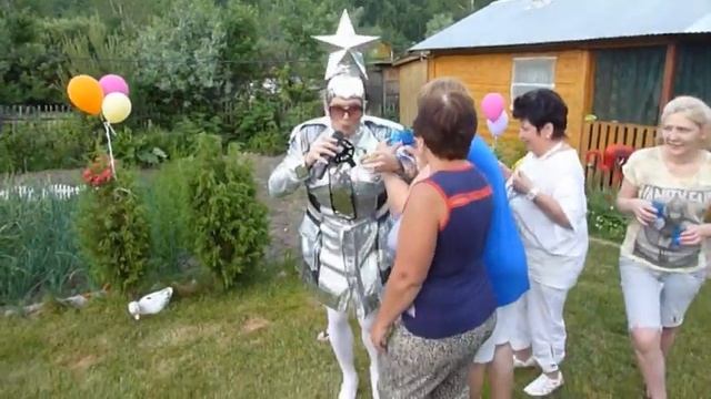 Вера на даче