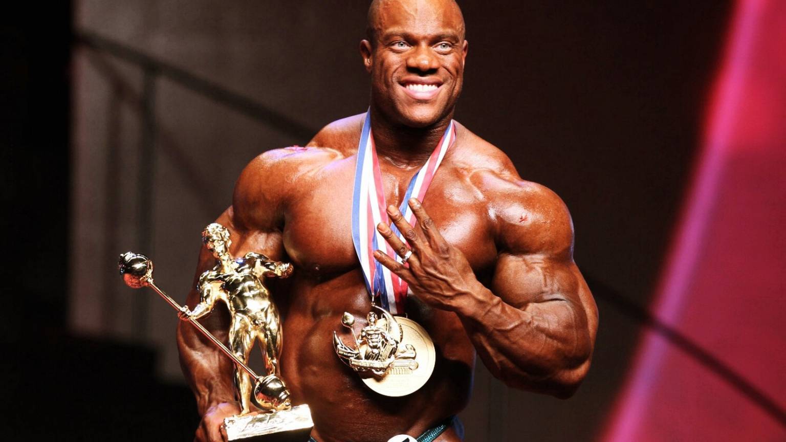 Фил Хит рассказывает о своем питании в период подготовки к Олимпии 2015 (RUS)